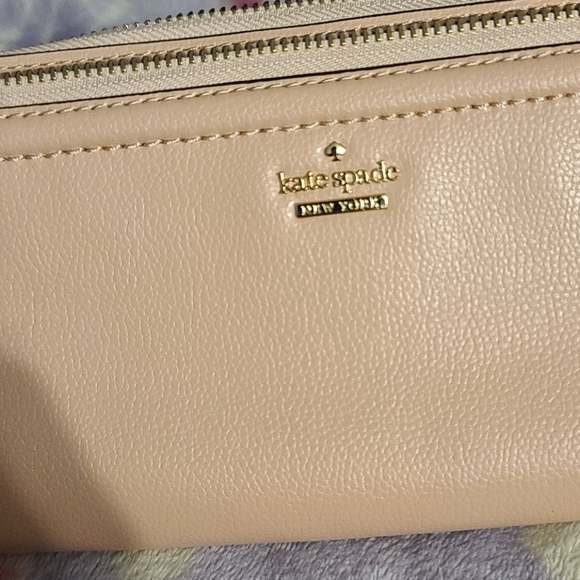 Wallet - Picture 2 of 4